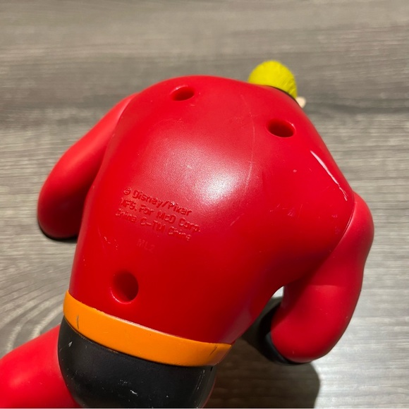 DISNEY PIXAR INCREDIBLES Mr. Incredible & Elastigirl Toy Figures Lot Of 2ea - Picture 4 of 5